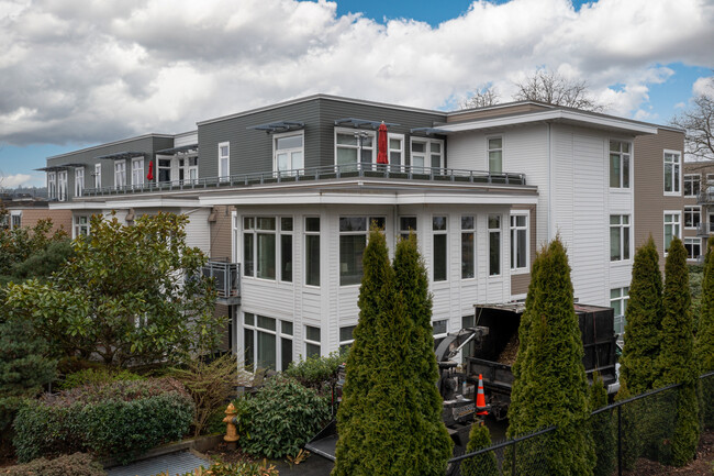 Harbor Square in Bainbridge Island, WA - Building Photo - Building Photo