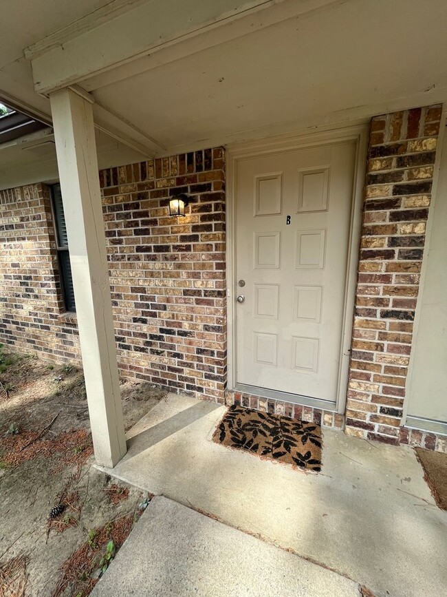 218 Bellevue Cir-Unit -B in Jacksonville, AR - Building Photo - Building Photo