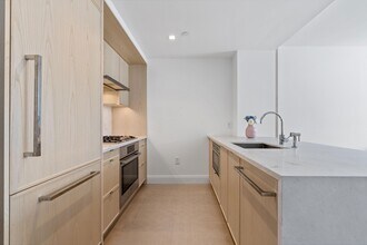37-14-37-34 34th St in Queens, NY - Building Photo - Building Photo