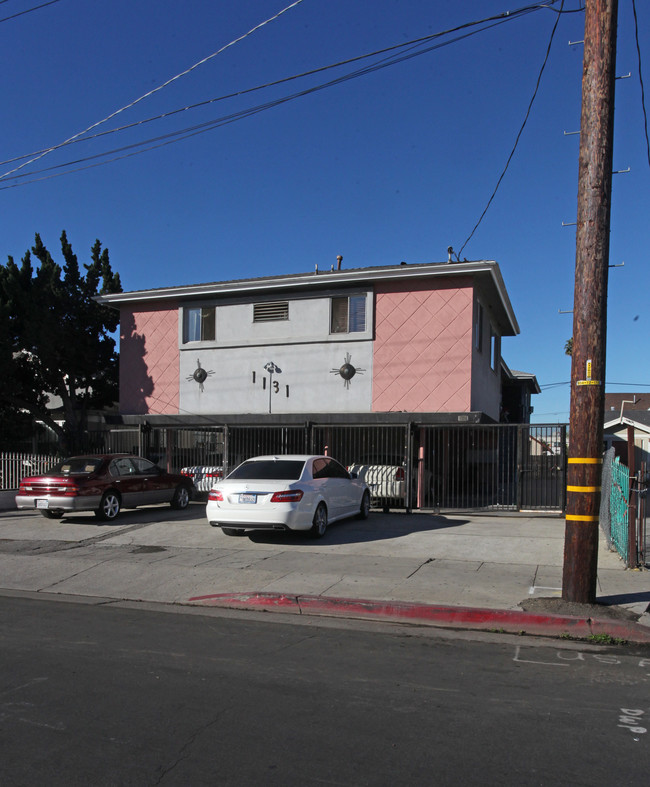 1131 Kenmore Ave in Los Angeles, CA - Building Photo - Building Photo