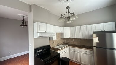 549 E Park Ave in Savannah, GA - Building Photo - Building Photo