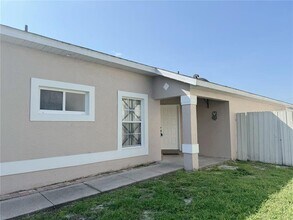 1116 Sail Creek Dr in Orlando, FL - Building Photo - Building Photo