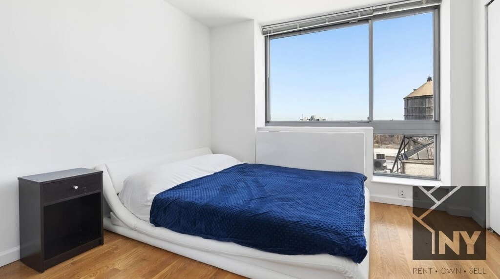 304 Gold St in Brooklyn, NY - Building Photo