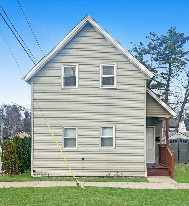 441 Crosby St NW in Grand Rapids, MI - Building Photo