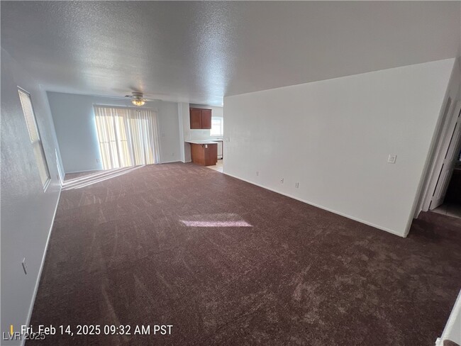 7464 Edgecove Ct in Las Vegas, NV - Building Photo - Building Photo