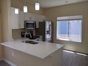 1325 Bunker Hill Dr in Sun Prairie, WI - Building Photo - Building Photo