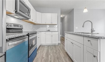 1503 E Indian River Rd in Norfolk, VA - Building Photo