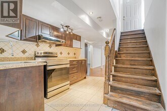 36 Clandfield St in Markham, ON - Building Photo - Building Photo