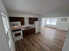 704 E 14th St in Atlantic, IA - Building Photo