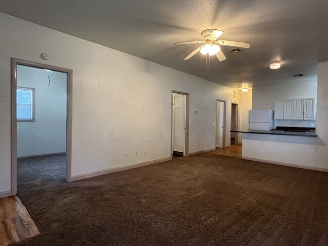 202 S Lowry St in Stillwater, OK - Building Photo - Building Photo