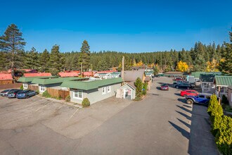 11700 Donner Pass Rd in Truckee, CA - Foto de edificio - Building Photo
