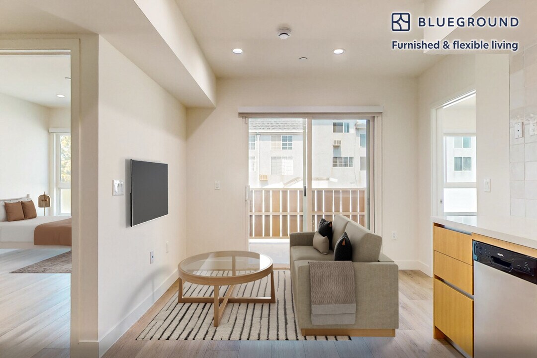 1600 Venice Blvd. in Los Angeles, CA - Building Photo