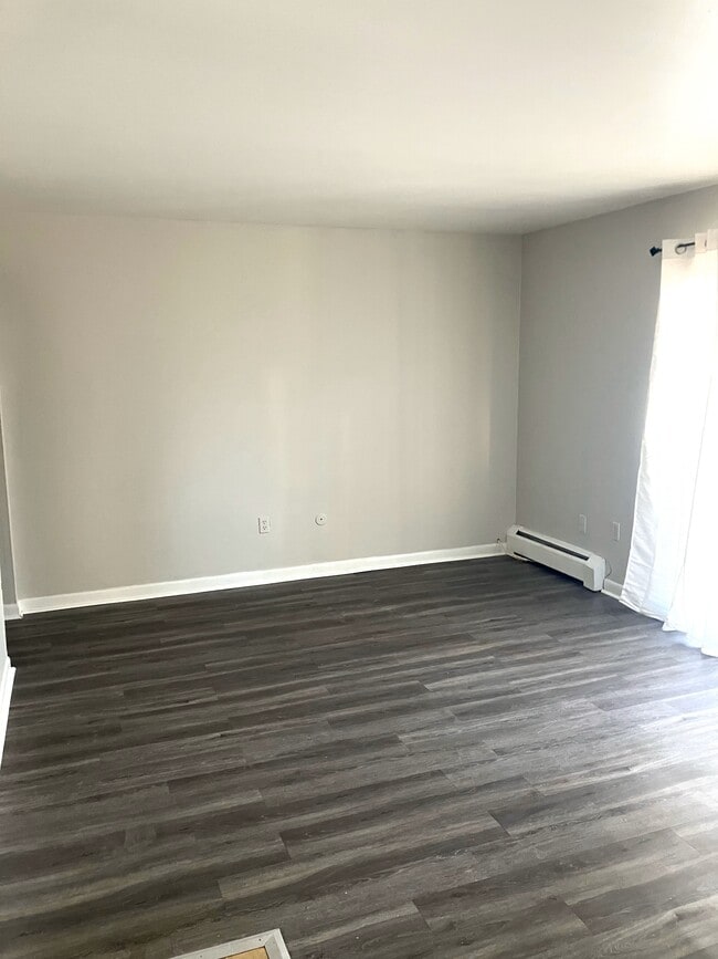 101-120 Riverdale Dr in Syracuse, NY - Foto de edificio - Building Photo