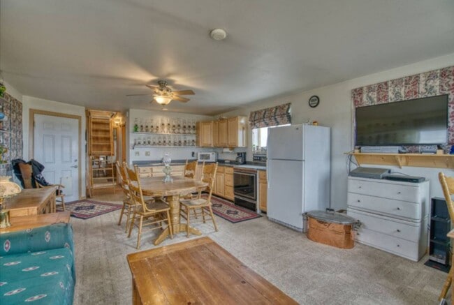 24 Indian Springs Rd in Laramie, WY - Building Photo - Building Photo
