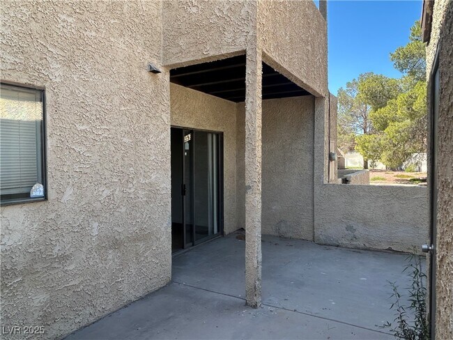 property at 3937 S Torrey Pines Dr