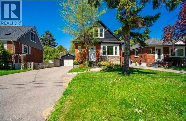 42 E 41st St in Hamilton, ON - Building Photo - Building Photo