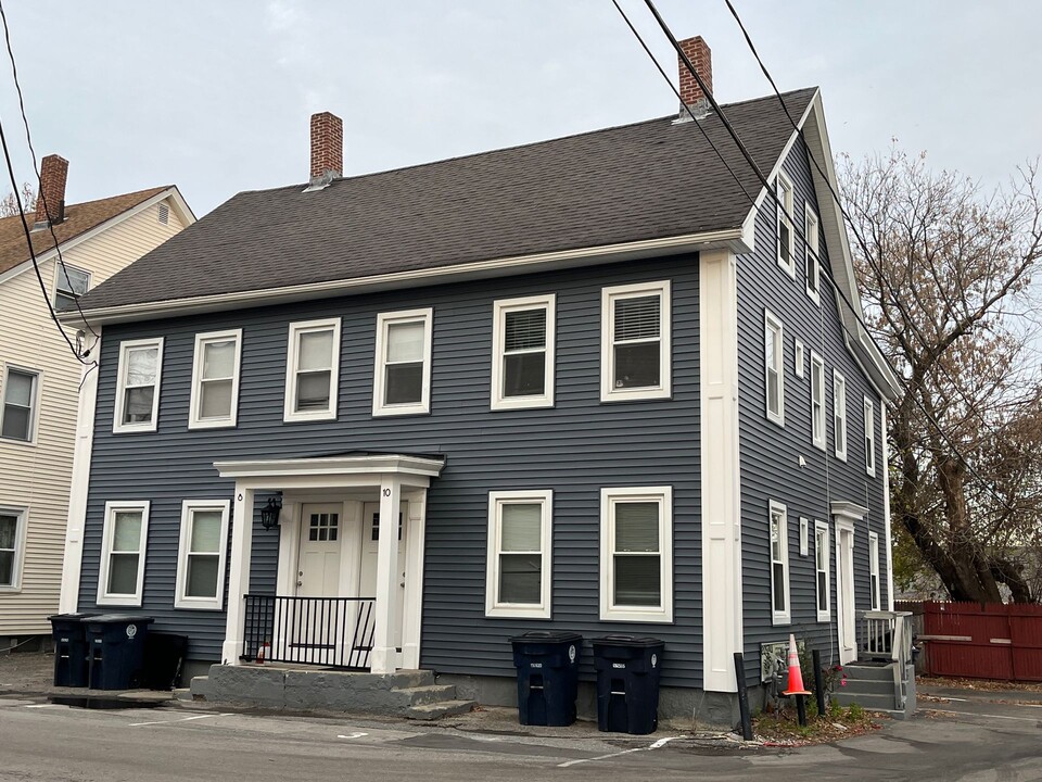 10 Gorman Ave in Nashua, NH - Foto de edificio