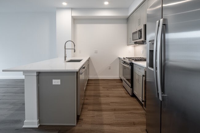 Stonehill at West Orange