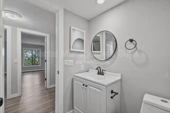 7220 York Ave S in Edina, MN - Building Photo - Building Photo