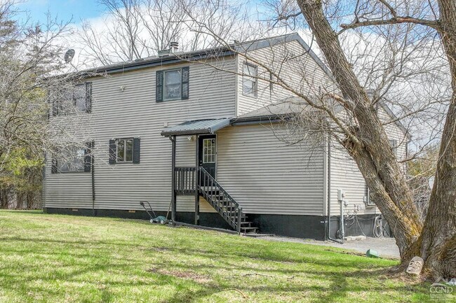 169 Haunted Cir in Coxsackie, NY - Building Photo - Building Photo