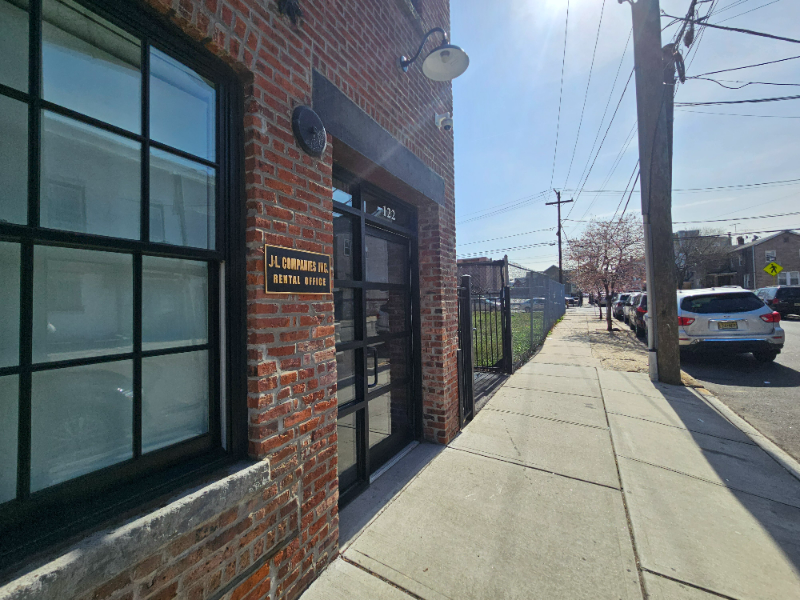 120 Green St in Newark, NJ - Building Photo