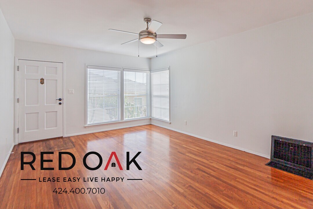 6116 Overhill Dr in Los Angeles, CA - Building Photo