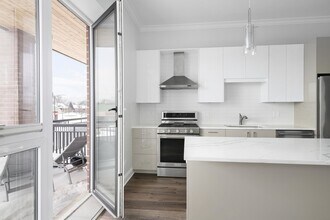 6555 North Ave in Oak Park, IL - Foto de edificio - Building Photo