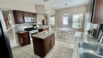 1602 Stoney Park Dr in Houston, TX - Building Photo - Building Photo