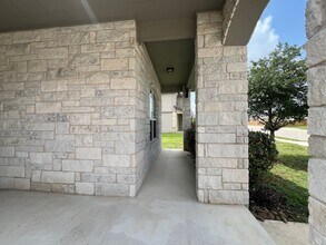 306 Orion Dr in New Braunfels, TX - Building Photo - Building Photo