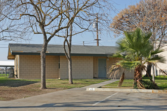 Citrus Gardens in Orange Cove, CA - Building Photo - Building Photo