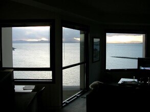 6363 Christie Ave, Unit 1911 in Emeryville, CA - Building Photo - Building Photo