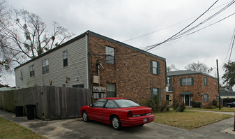 205 Zinnia Ave Apartments