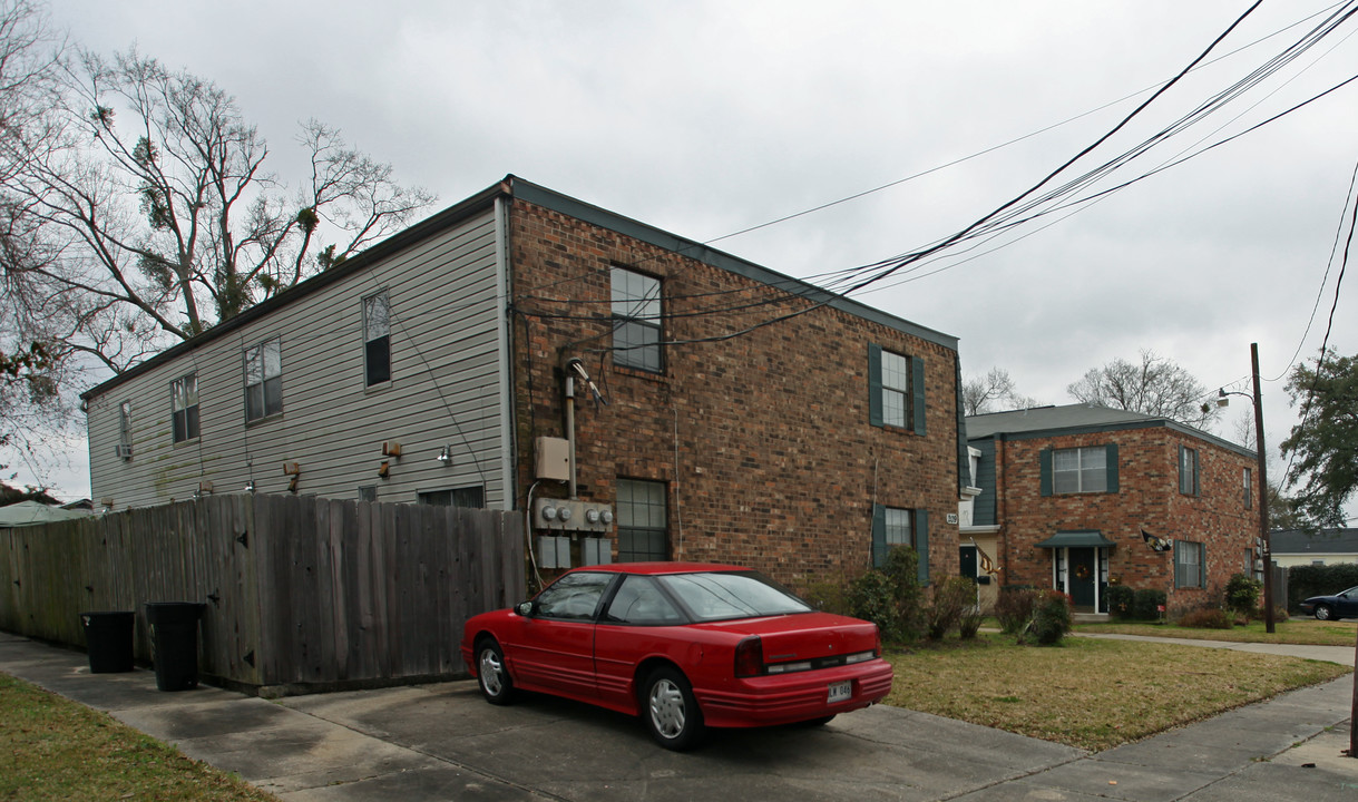 205 Zinnia Ave in Metairie, LA - Foto de edificio