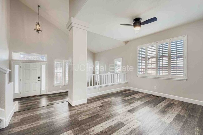 6212 S Valdai Ct in Aurora, CO - Building Photo - Building Photo