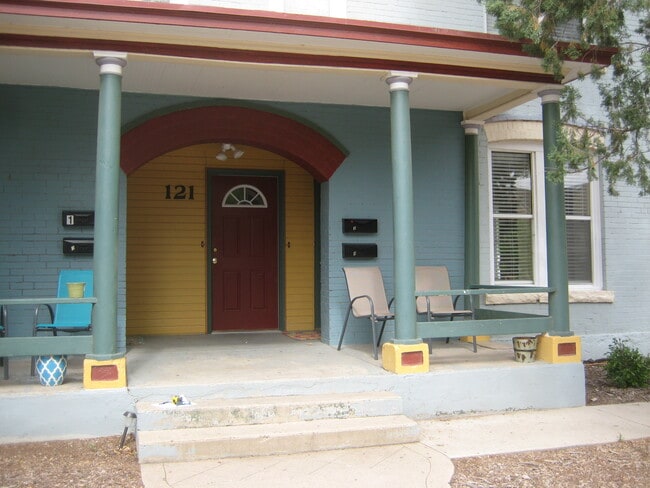 121 Lamar Ave, Unit #3
