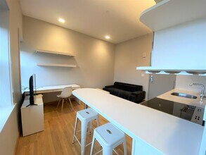 115 Mt Auburn St, Unit 54 in Cambridge, MA - Building Photo - Building Photo