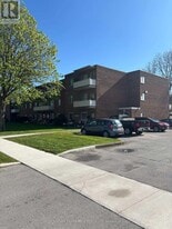 41 Parkside Dr in St Thomas, ON - Building Photo