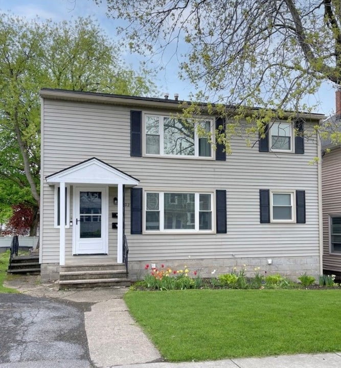 202 Stafford Ave in Syracuse, NY - Foto de edificio