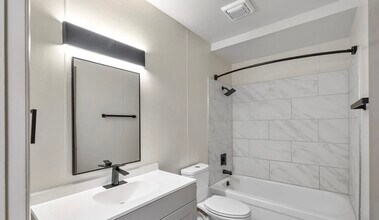 1117 Karluk St, Unit Karluk unit 4 in Anchorage, AK - Building Photo - Building Photo