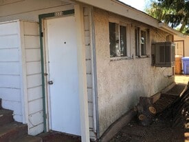 5511 Schmale Ln in Paradise, CA - Building Photo