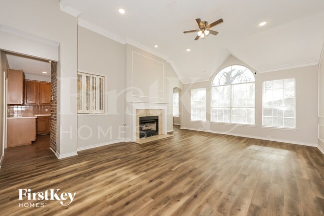 8336 Mountainview Dr in Dallas, TX - Foto de edificio - Building Photo