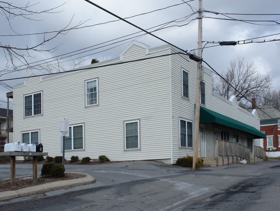 615 Clay Ln in State College, PA - Building Photo