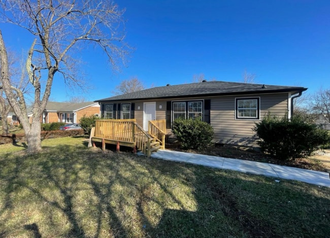 property at 1514 Glenridge Rd