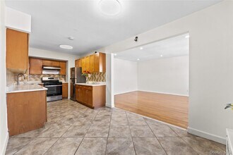 61-50 219th St in Queens, NY - Building Photo - Building Photo