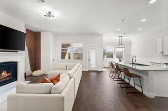 11216 Klondike Ln in Krugerville, TX - Building Photo - Building Photo