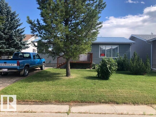 property at 4619-4643 43 St