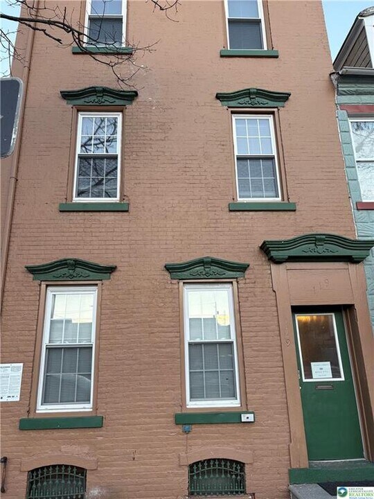 119 S 7th St in Allentown, PA - Building Photo