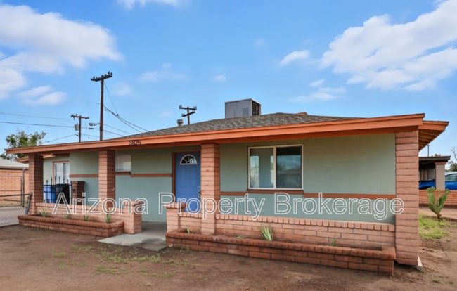 property at 3826 W Culver St
