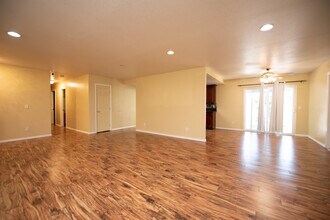 21667 Laguna Rd in Apple Valley, CA - Building Photo - Building Photo