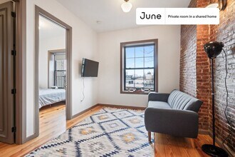 Room in Shared 3.0 bed/1 bath home in New York, NY - Building Photo - Building Photo